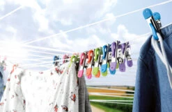 Pearl 20 Pinces à Linge Avec Clips De Suspension Extérieurs Et Soft Grip, 5 Coloris -Maison Produit Magasin 20 pinces a linge avec clips de suspension exterieurs et soft grip 5 coloris ref NX8368 9