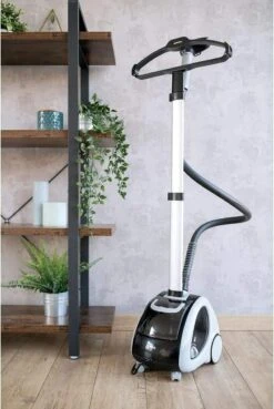 LIVOO Défroisseur Vapeur Vertical DOM393 -Maison Produit Magasin defroisseur vapeur vertical dom393 ref TG2378 2