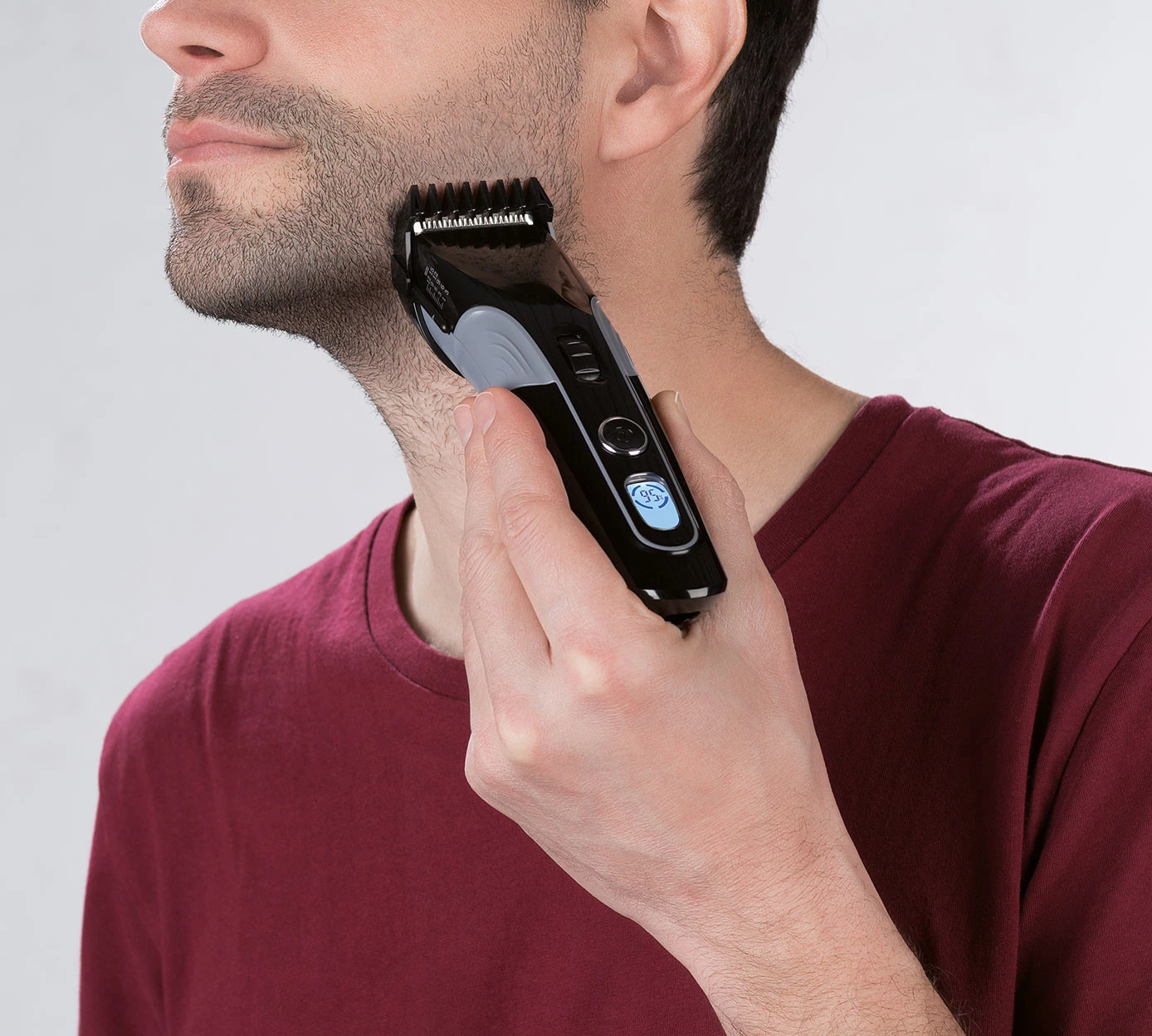 Tondeuse Sans Fil à écran LCD Avec Longueur De Coupe 1 - 30 mm 9 Tondeuse Sans Fil à écran LCD Avec Longueur De Coupe 1 - 30 mm – Image 7